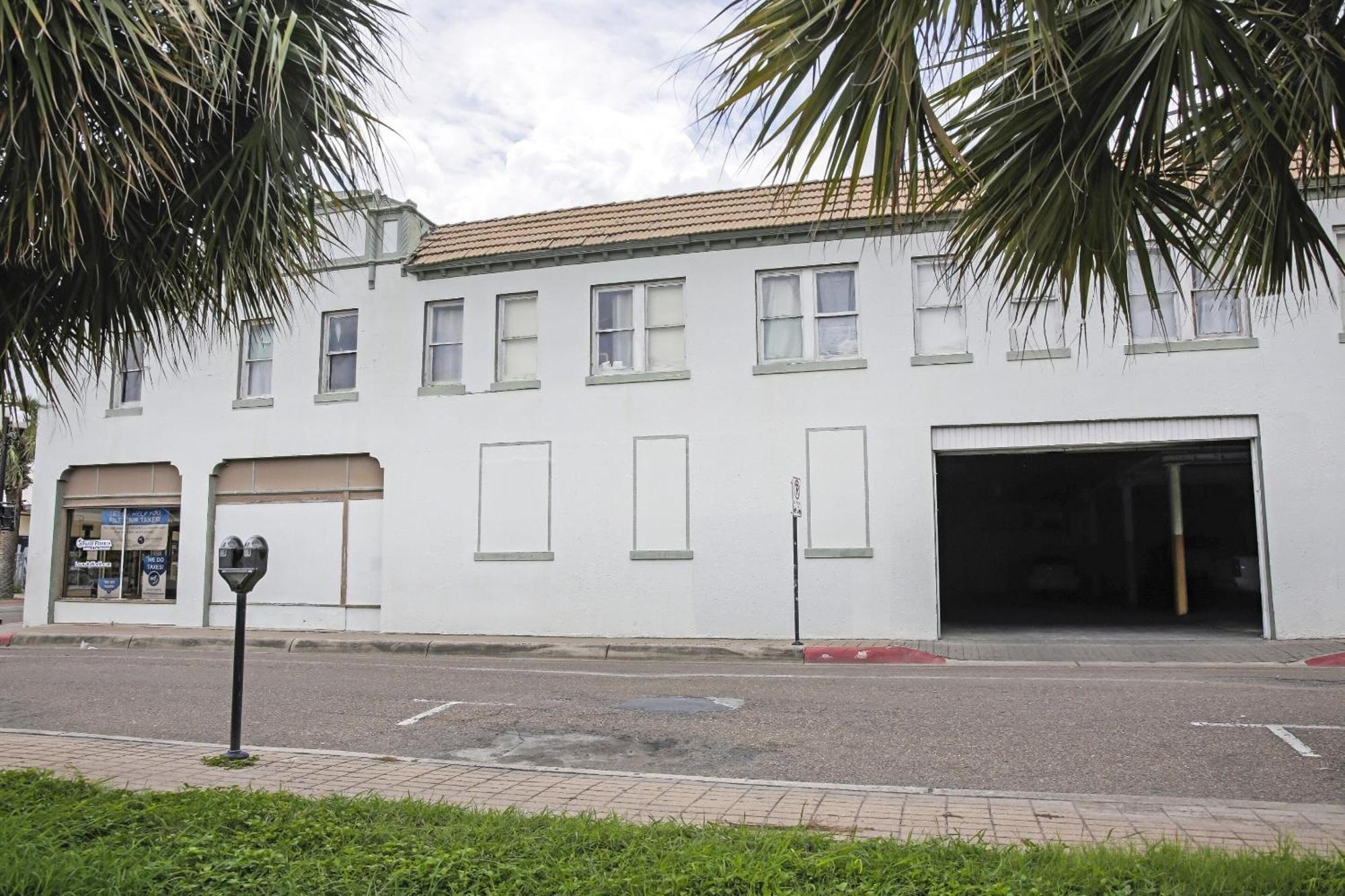 Oyo Historic Cameron I-69e Hotel 2*